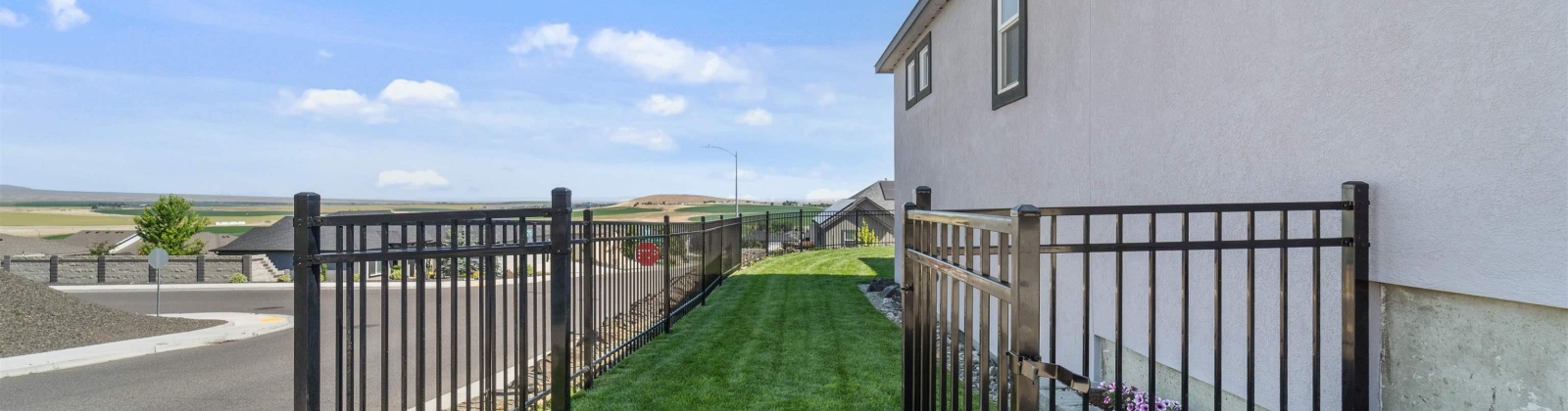 Cyprus Loop, West Richland, Washington 99353, 3 Bedrooms Bedrooms, ,2 BathroomsBathrooms,Site Built-owned Lot,For Sale,Cyprus Loop,283573