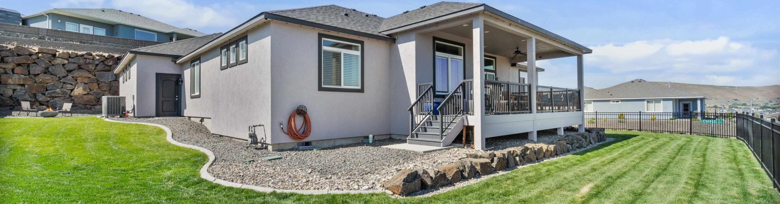 Cyprus Loop, West Richland, Washington 99353, 3 Bedrooms Bedrooms, ,2 BathroomsBathrooms,Site Built-owned Lot,For Sale,Cyprus Loop,283573