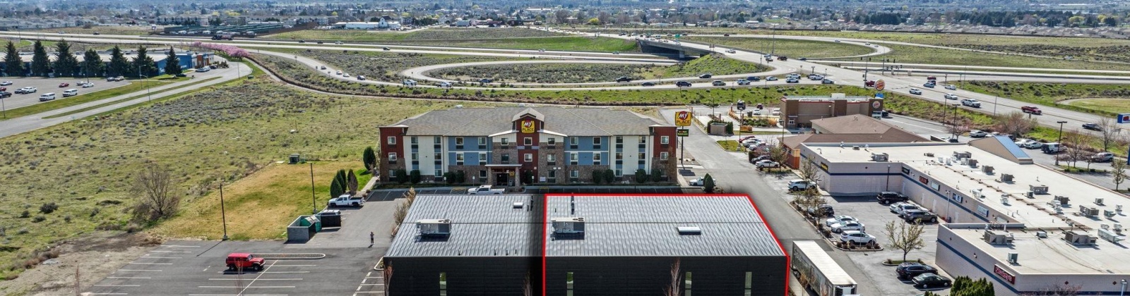 Rodeo Drive Suite, Pasco, Washington 99301, ,31 BathroomsBathrooms,Retail,For Sale,Rodeo Drive Suite,283955