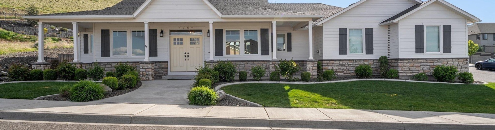 Quincy Place, Kennewick, Washington 99337, 4 Bedrooms Bedrooms, ,3 BathroomsBathrooms,For Sale,Quincy Place,283574