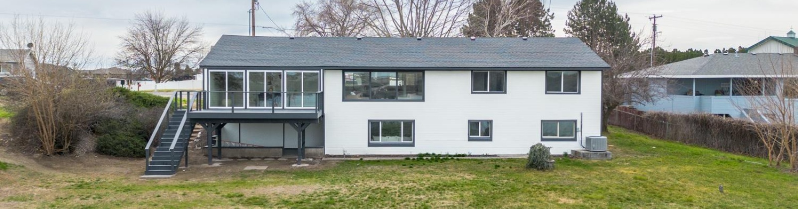 Sunset Drive, Burbank, Washington 99323, 5 Bedrooms Bedrooms, ,2 BathroomsBathrooms,Site Built-owned Lot,For Sale,Sunset Drive,282697