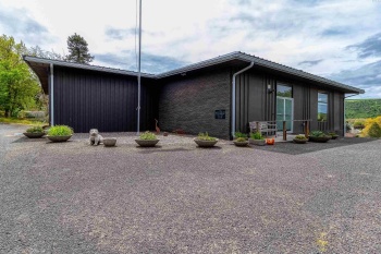 6th St, Dayton, Washington 99328, 2 Bedrooms Bedrooms, ,3 BathroomsBathrooms,Site Built-owned Lot,For Sale,6th St,283596