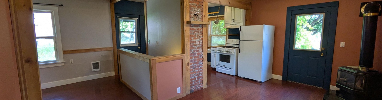 Side St, Pullman, Washington 99163, 2 Bedrooms Bedrooms, ,1 BathroomBathrooms,For Sale,Side St,282739