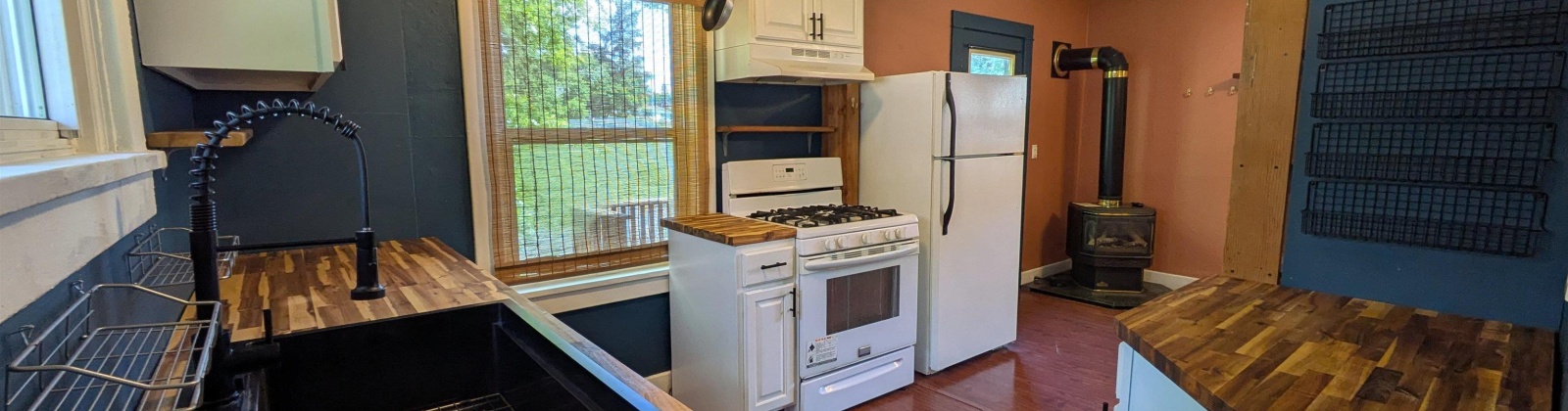 Side St, Pullman, Washington 99163, 2 Bedrooms Bedrooms, ,1 BathroomBathrooms,For Sale,Side St,282739