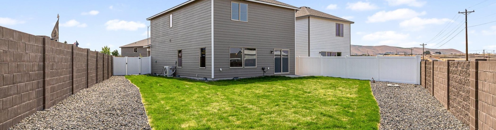 Grapevine Ct, West Richland, Washington 99353, 4 Bedrooms Bedrooms, 0 ,3 BathroomsBathrooms,Condos/townhomes,For Sale,Grapevine Ct,0,282740