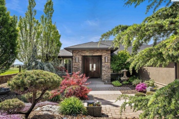 Riverbend Dr, Richland, Washington 99354, 3 Bedrooms Bedrooms, ,3 BathroomsBathrooms,Site Built-owned Lot,For Sale,Riverbend Dr,283633