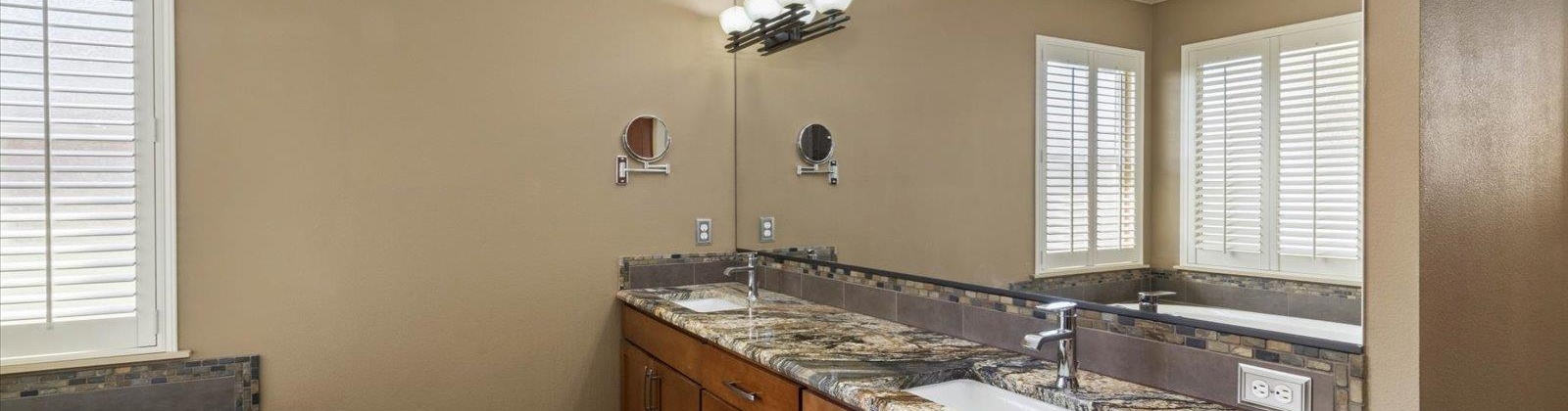 Riverbend Dr, Richland, Washington 99354, 3 Bedrooms Bedrooms, ,3 BathroomsBathrooms,Site Built-owned Lot,For Sale,Riverbend Dr,283633