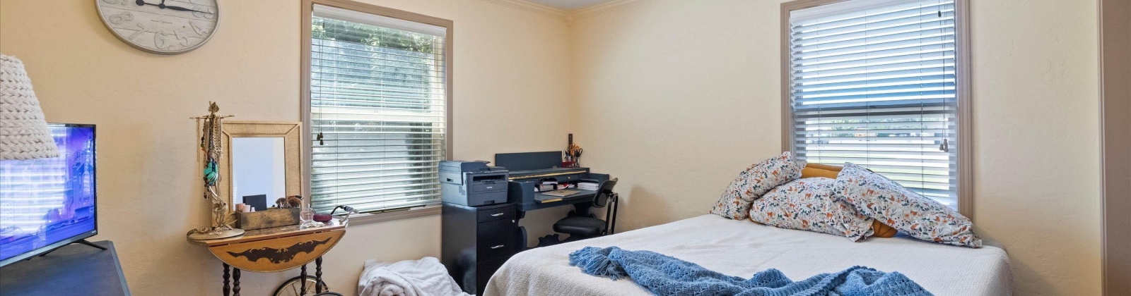Court, Pasco, Washington 99301, 5 Bedrooms Bedrooms, ,3 BathroomsBathrooms,Site Built-owned Lot,For Sale,Court,283632