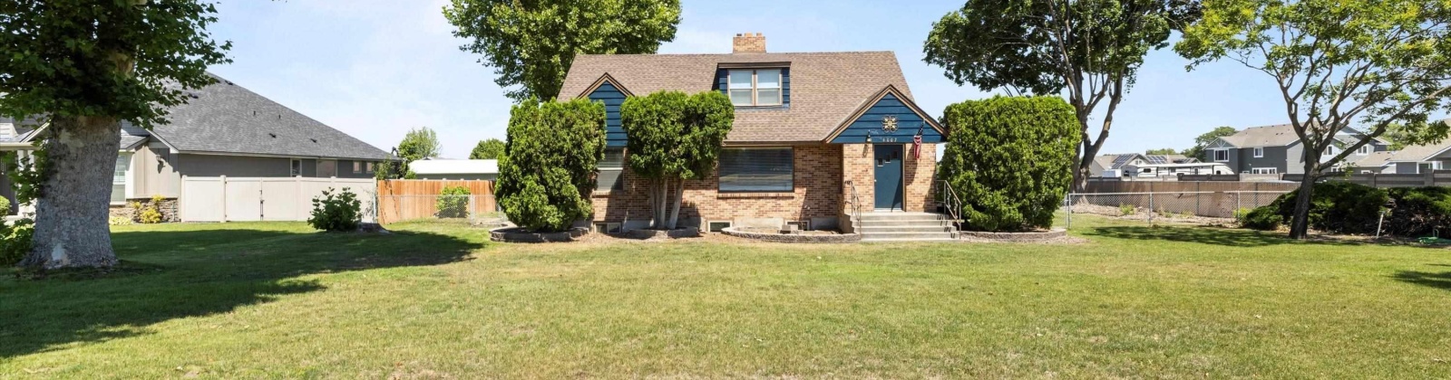 Court, Pasco, Washington 99301, 5 Bedrooms Bedrooms, ,3 BathroomsBathrooms,Site Built-owned Lot,For Sale,Court,283632