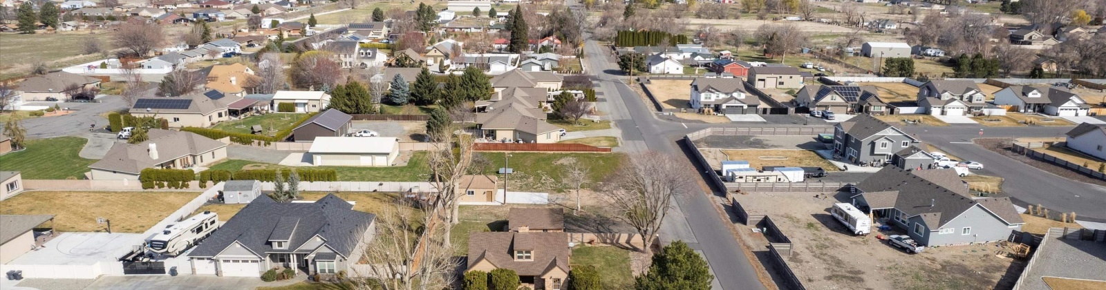 Court, Pasco, Washington 99301, 5 Bedrooms Bedrooms, ,3 BathroomsBathrooms,Site Built-owned Lot,For Sale,Court,283632