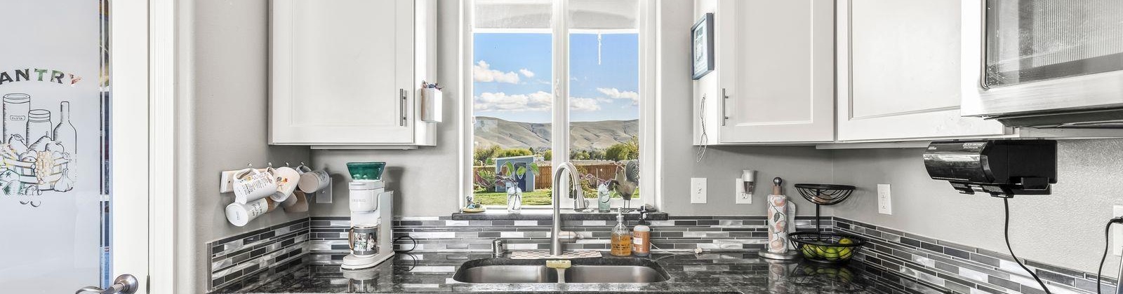 131105 W 1305 PRNW, Prosser, Washington 99350, 4 Bedrooms Bedrooms, ,2 BathroomsBathrooms,For Sale,131105 W 1305 PRNW,283637