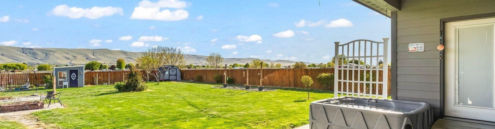 131105 W 1305 PRNW, Prosser, Washington 99350, 4 Bedrooms Bedrooms, ,2 BathroomsBathrooms,For Sale,131105 W 1305 PRNW,283637