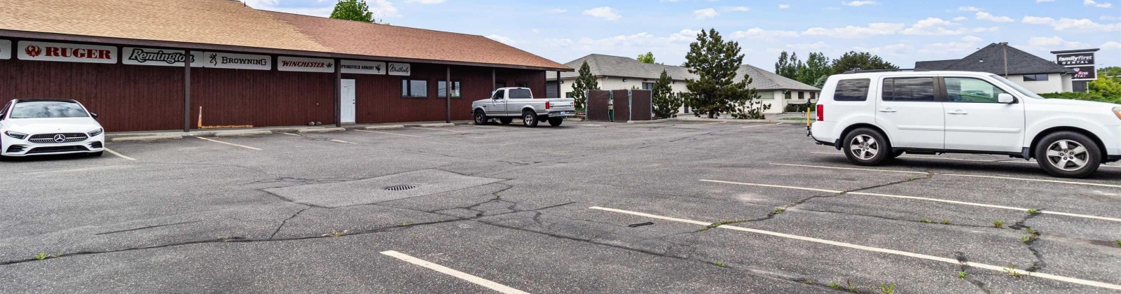 Deschutes Ave, Kennewick, Washington 99336, ,21 BathroomsBathrooms,Special Use,For Sale,Deschutes Ave,284315