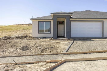Nuthatch St, Richland, Washington 99352, 3 Bedrooms Bedrooms, ,2 BathroomsBathrooms,Town House,For Sale,Nuthatch St,282767