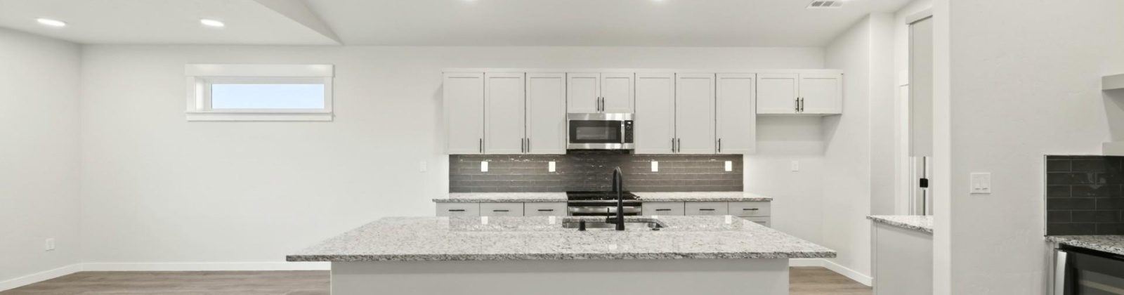 Highview St., Richland, Washington 99352, 4 Bedrooms Bedrooms, 0 ,3 BathroomsBathrooms,Houses,For Sale,Highview St.,0,283690