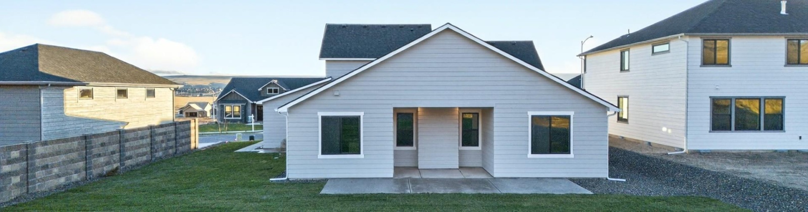 Highview St., Richland, Washington 99352, 4 Bedrooms Bedrooms, 0 ,3 BathroomsBathrooms,Houses,For Sale,Highview St.,0,283690