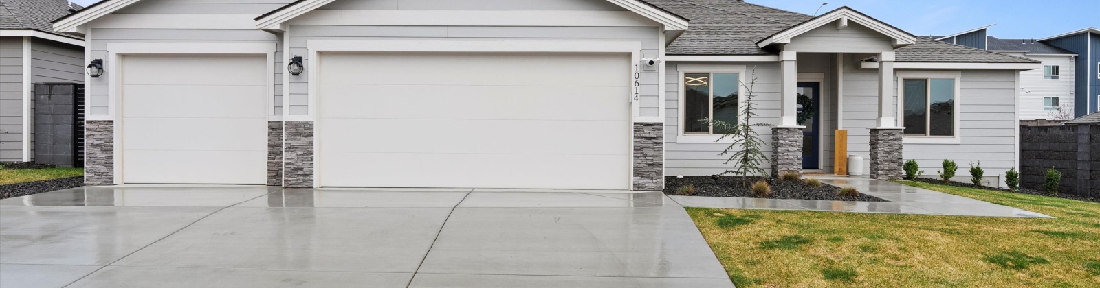 Chinook Drive, Pasco, Washington 99301, 4 Bedrooms Bedrooms, ,2 BathroomsBathrooms,Site Built-owned Lot,For Sale,Chinook Drive,282796