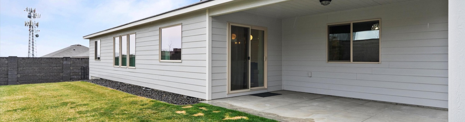 Chinook Drive, Pasco, Washington 99301, 4 Bedrooms Bedrooms, ,2 BathroomsBathrooms,Site Built-owned Lot,For Sale,Chinook Drive,282796