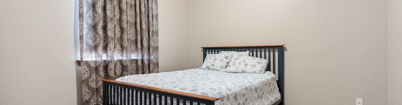 9th Ave, Kennewick, Washington 99336, 4 Bedrooms Bedrooms, ,3 BathroomsBathrooms,Site Built-owned Lot,For Sale,9th Ave,283719