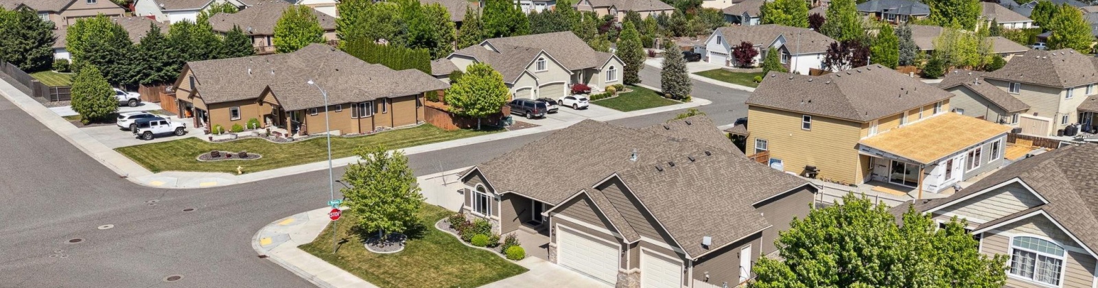 9th Ave, Kennewick, Washington 99336, 4 Bedrooms Bedrooms, ,3 BathroomsBathrooms,Site Built-owned Lot,For Sale,9th Ave,283719