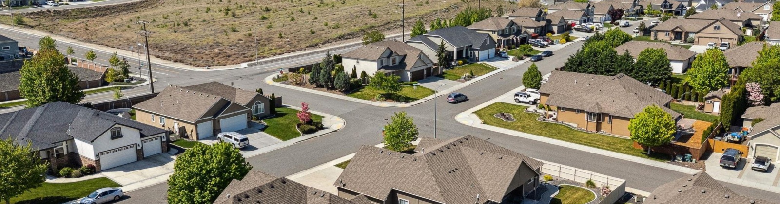 9th Ave, Kennewick, Washington 99336, 4 Bedrooms Bedrooms, ,3 BathroomsBathrooms,Site Built-owned Lot,For Sale,9th Ave,283719