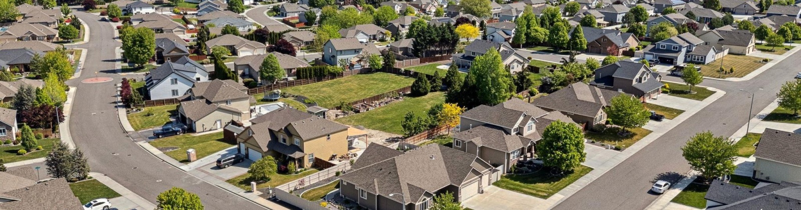 9th Ave, Kennewick, Washington 99336, 4 Bedrooms Bedrooms, ,3 BathroomsBathrooms,Site Built-owned Lot,For Sale,9th Ave,283719