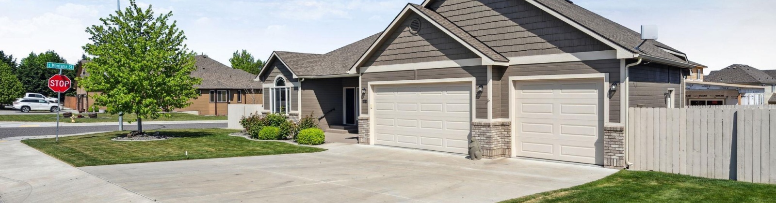 9th Ave, Kennewick, Washington 99336, 4 Bedrooms Bedrooms, ,3 BathroomsBathrooms,Site Built-owned Lot,For Sale,9th Ave,283719