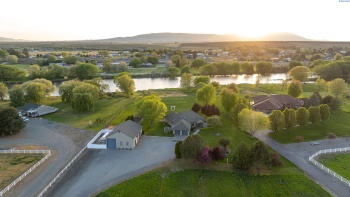 Northstar PRNE, West Richland, Washington 99353, 3 Bedrooms Bedrooms, ,2 BathroomsBathrooms,Site Built-owned Lot,For Sale,Northstar PRNE,283726