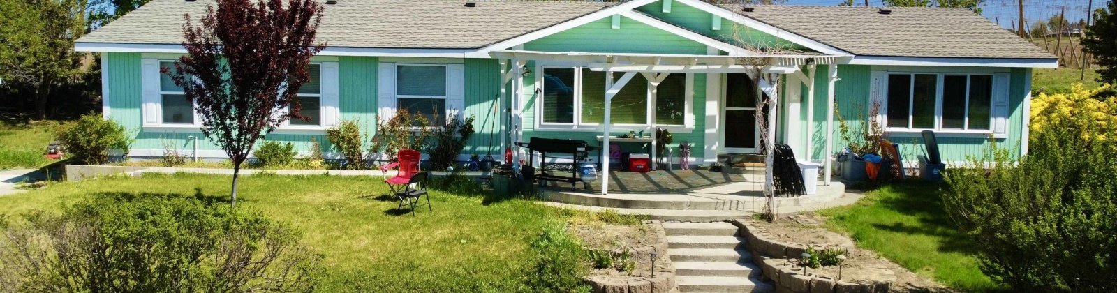GRANDVIEW PAVEMENT RD., Mabton, Washington 98935, 3 Bedrooms Bedrooms, ,2 BathroomsBathrooms,Manufactured-owned Lot,For Sale,GRANDVIEW PAVEMENT RD.,283742
