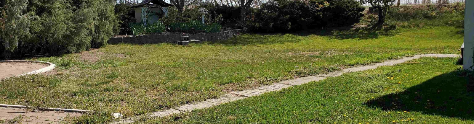 GRANDVIEW PAVEMENT RD., Mabton, Washington 98935, 3 Bedrooms Bedrooms, ,2 BathroomsBathrooms,Manufactured-owned Lot,For Sale,GRANDVIEW PAVEMENT RD.,283742