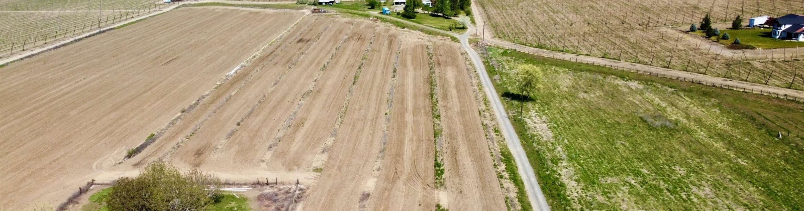 GRANDVIEW PAVEMENT RD., Mabton, Washington 98935, 3 Bedrooms Bedrooms, ,2 BathroomsBathrooms,Manufactured-owned Lot,For Sale,GRANDVIEW PAVEMENT RD.,283742