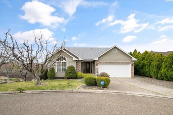 Mountain View Drive, Prosser, Washington 99350, 5 Bedrooms Bedrooms, ,3 BathroomsBathrooms,Site Built-owned Lot,For Sale,Mountain View Drive,282866