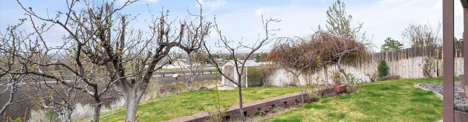 Mountain View Drive, Prosser, Washington 99350, 5 Bedrooms Bedrooms, ,3 BathroomsBathrooms,Site Built-owned Lot,For Sale,Mountain View Drive,282866