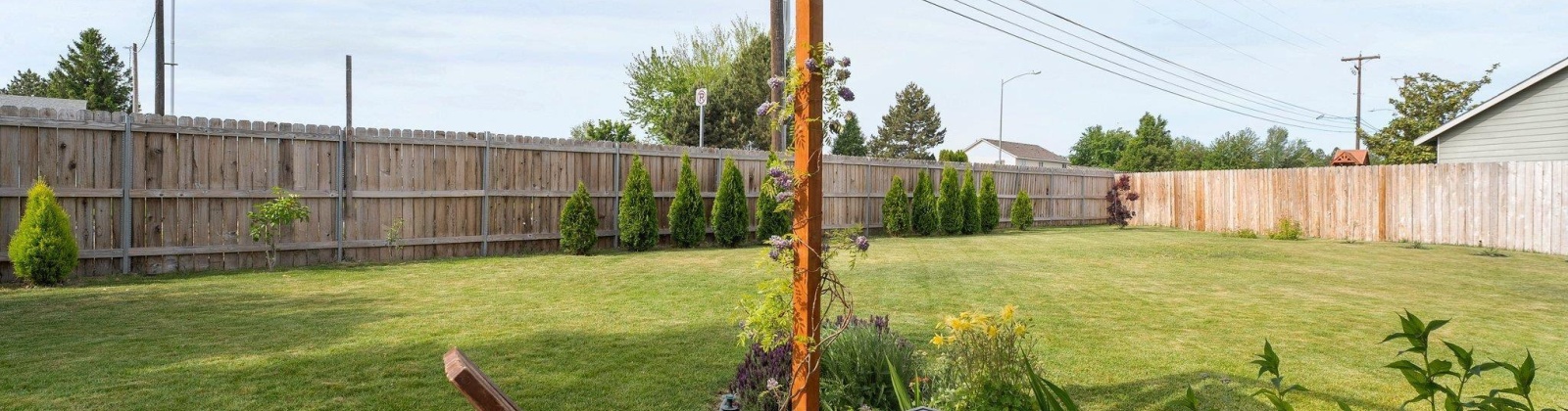 25th Place, Kennewick, Washington 99337, 3 Bedrooms Bedrooms, ,2 BathroomsBathrooms,For Sale,25th Place,284305