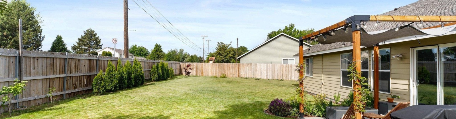25th Place, Kennewick, Washington 99337, 3 Bedrooms Bedrooms, ,2 BathroomsBathrooms,For Sale,25th Place,284305
