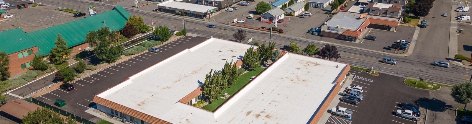 Clearwater Avenue, Kennewick, Washington 99336, ,75 BathroomsBathrooms,Commercial,For Sale,Clearwater Avenue,284591
