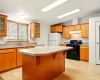 Columbia Center Blvd #28, Kennewick, Washington 99336, 3 Bedrooms Bedrooms, 0 ,2 BathroomsBathrooms,Manufactured Homes,For Sale,Columbia Center Blvd #28,0,284307