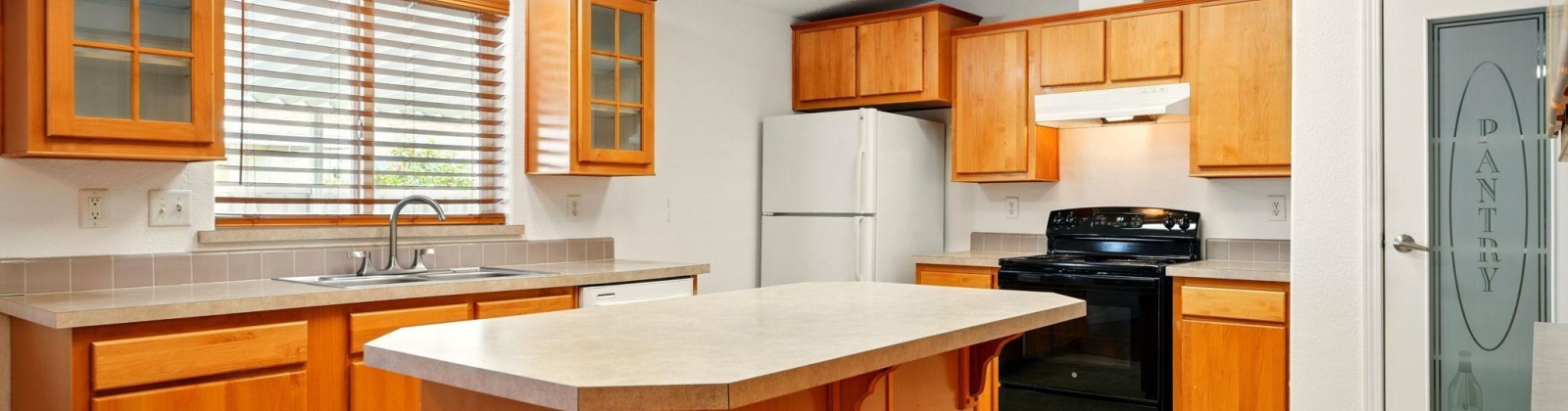 Columbia Center Blvd #28, Kennewick, Washington 99336, 3 Bedrooms Bedrooms, 0 ,2 BathroomsBathrooms,Manufactured Homes,For Sale,Columbia Center Blvd #28,0,284307