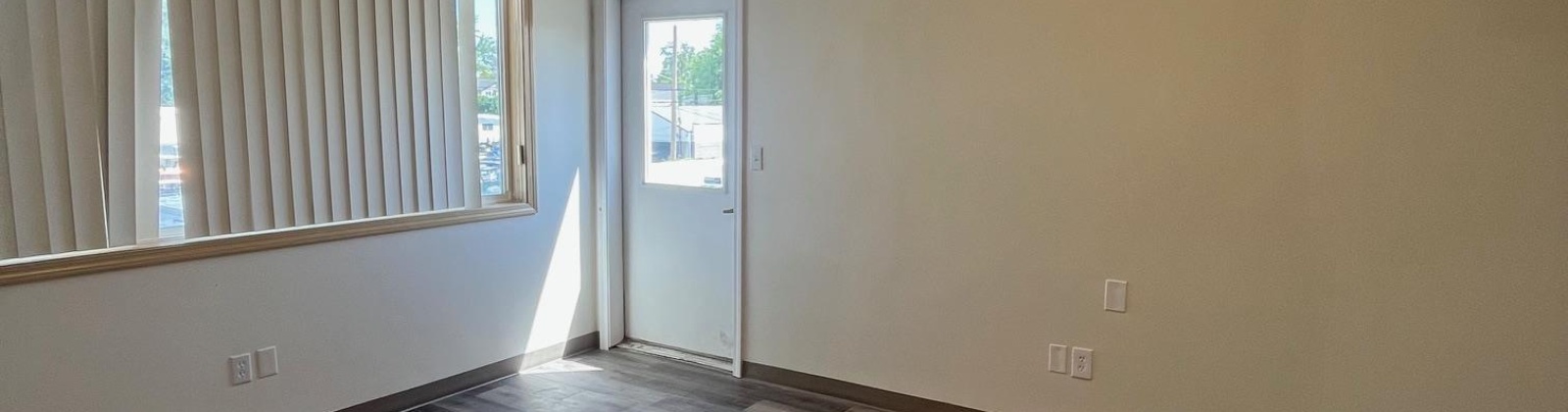 Kennewick Ave, Kennewick, Washington, ,11 BathroomsBathrooms,Commercial,For Sale,Kennewick Ave,284606