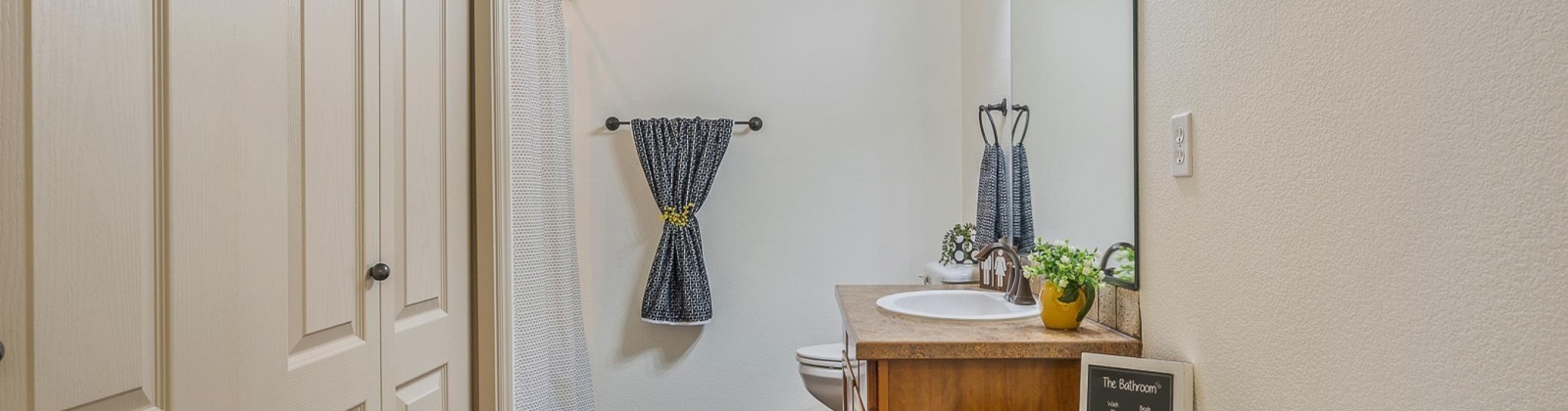 Majestia Lane, Pasco, Washington 99301, 2 Bedrooms Bedrooms, ,2 BathroomsBathrooms,For Sale,Majestia Lane,284336