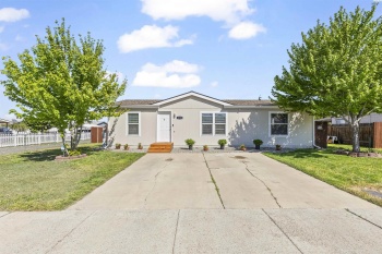 61st Avenue, Yakima, Washington 98903, 3 Bedrooms Bedrooms, ,2 BathroomsBathrooms,Manufactured-owned Lot,For Sale,61st Avenue,283858