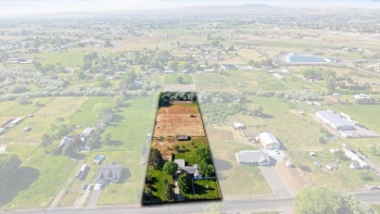7th Ave, Kennewick, Washington 99337, 4 Bedrooms Bedrooms, ,2 BathroomsBathrooms,Site Built-owned Lot,For Sale,7th Ave,283875