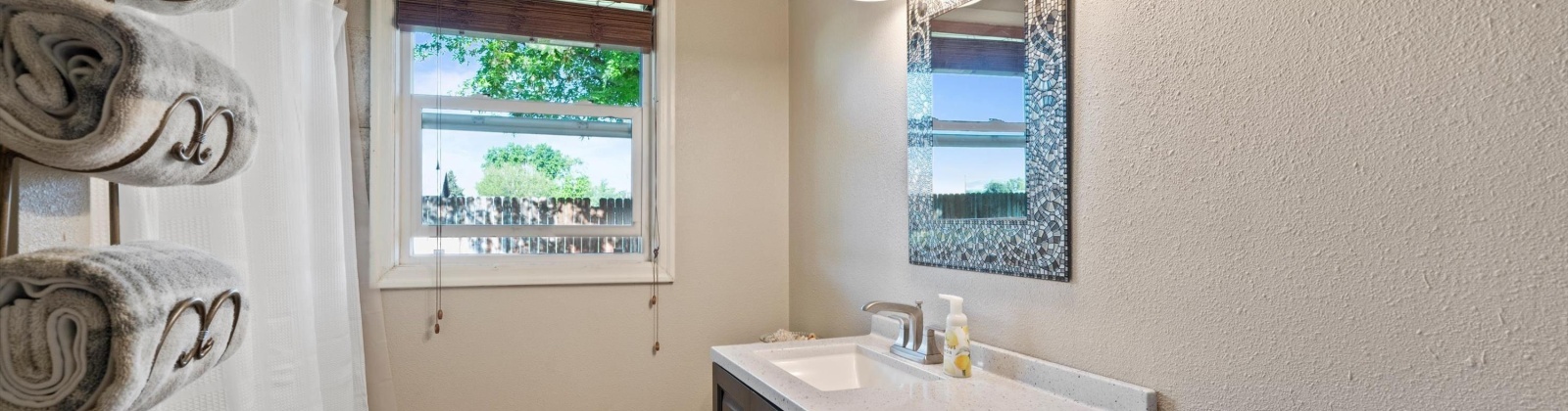 7th Ave, Kennewick, Washington 99337, 4 Bedrooms Bedrooms, ,2 BathroomsBathrooms,Site Built-owned Lot,For Sale,7th Ave,283875