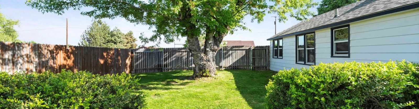7th Ave, Kennewick, Washington 99337, 4 Bedrooms Bedrooms, ,2 BathroomsBathrooms,Site Built-owned Lot,For Sale,7th Ave,283875