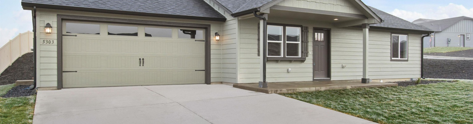 Van Ct, Grandview, Washington 98930, 3 Bedrooms Bedrooms, ,2 BathroomsBathrooms,Site Built-owned Lot,For Sale,Van Ct,283889