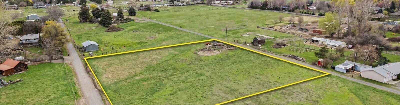 Old Naches Highway, Yakima, Washington 98908, ,Residential,For Sale,Old Naches Highway,282977