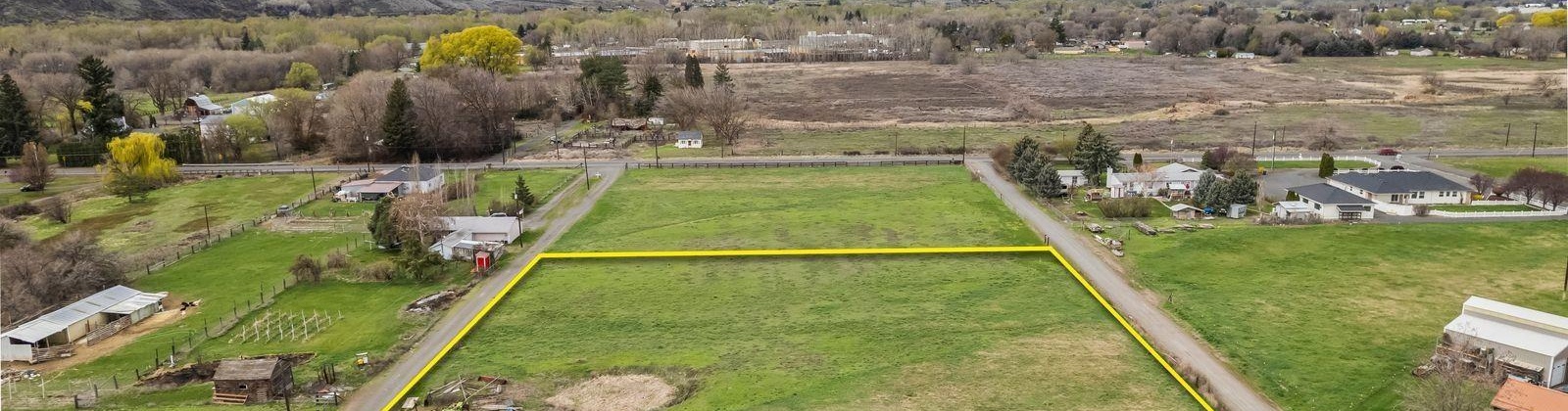 Old Naches Highway, Yakima, Washington 98908, ,Residential,For Sale,Old Naches Highway,282977