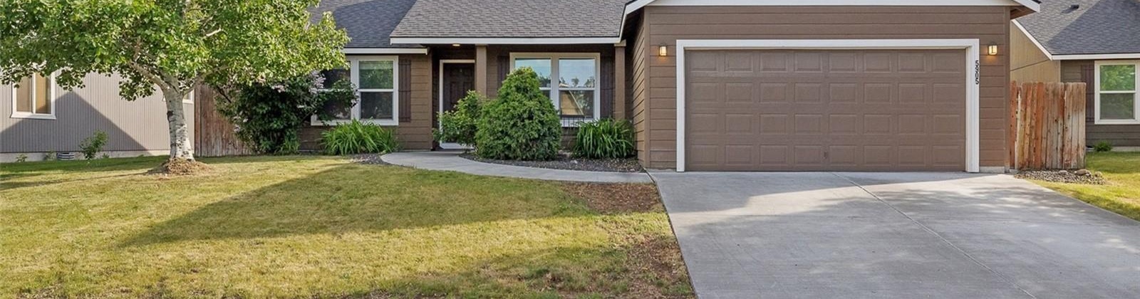 4th Place, Kennewick, Washington 99336, 3 Bedrooms Bedrooms, ,2 BathroomsBathrooms,Site Built-owned Lot,For Sale,4th Place,283899