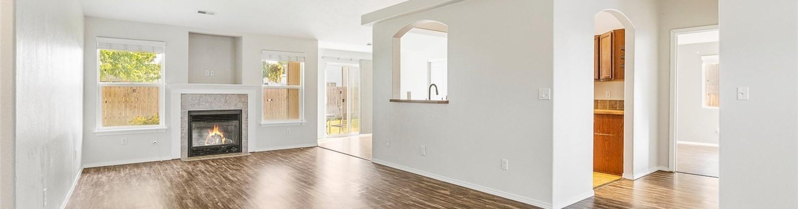 4th Place, Kennewick, Washington 99336, 3 Bedrooms Bedrooms, ,2 BathroomsBathrooms,Site Built-owned Lot,For Sale,4th Place,283899