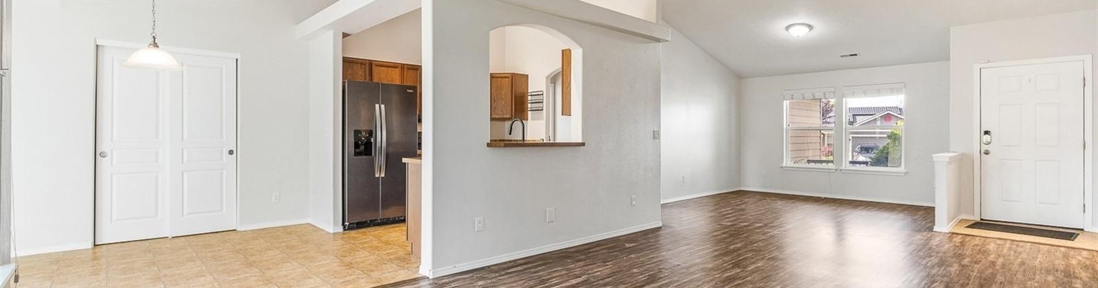 4th Place, Kennewick, Washington 99336, 3 Bedrooms Bedrooms, ,2 BathroomsBathrooms,Site Built-owned Lot,For Sale,4th Place,283899